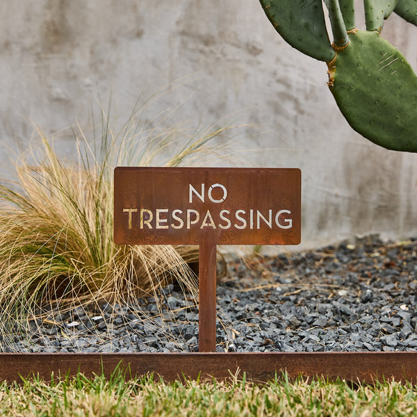 No Trespassing Yard Sign - Mod Mettle