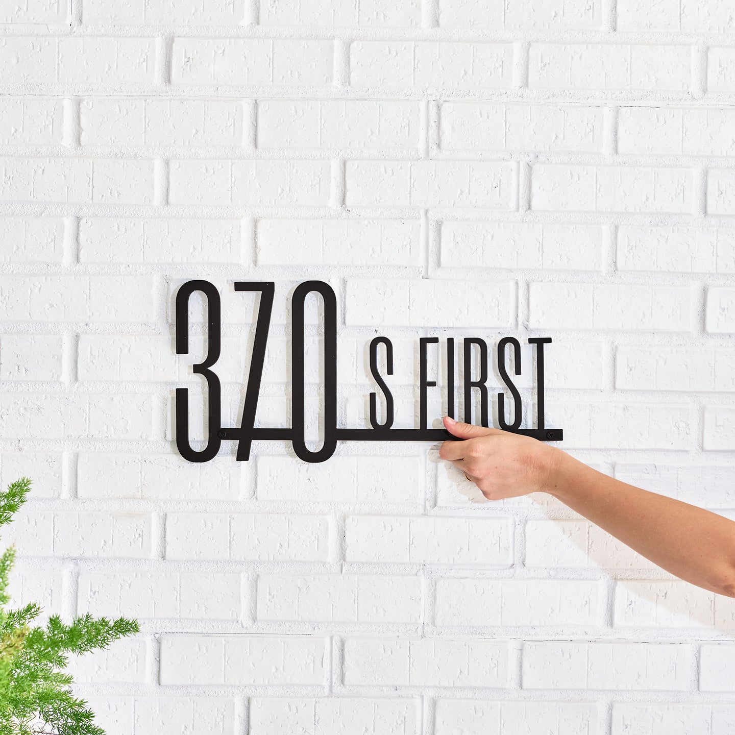 Oak View Address Sign with Street Name (4"H - 8"H Numbers) - Mod Mettle